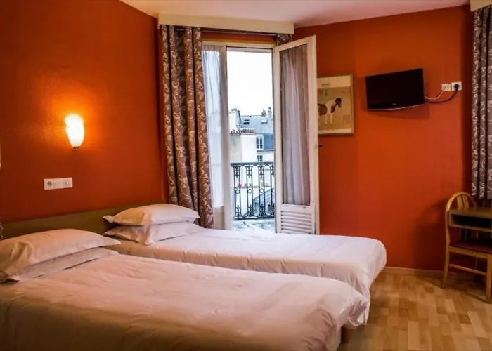 Des 3 Nations Отель Париж