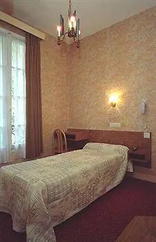 Отель Des 3 Nations 2*