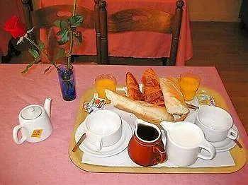 Отель Des 3 Nations Париж