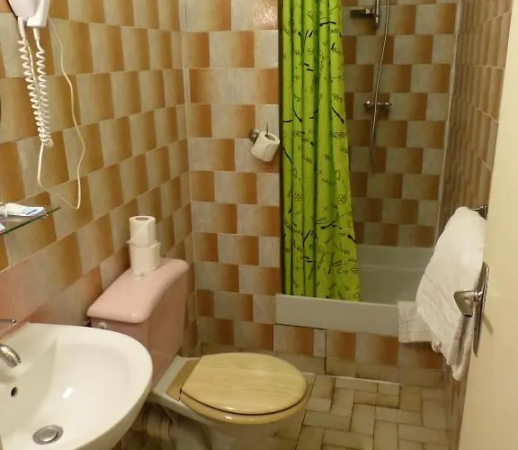 Des 3 Nations Отель