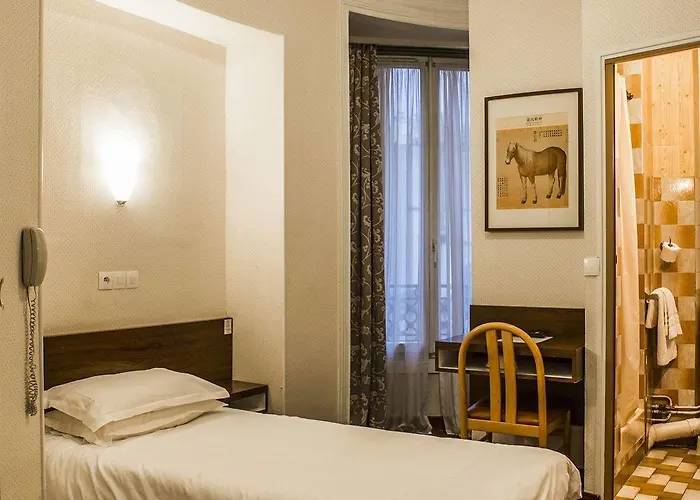 Des 3 Nations Париж