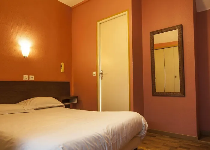 Des 3 Nations Париж