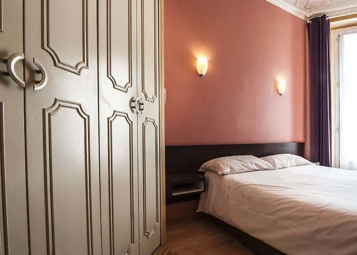 Des 3 Nations Отель