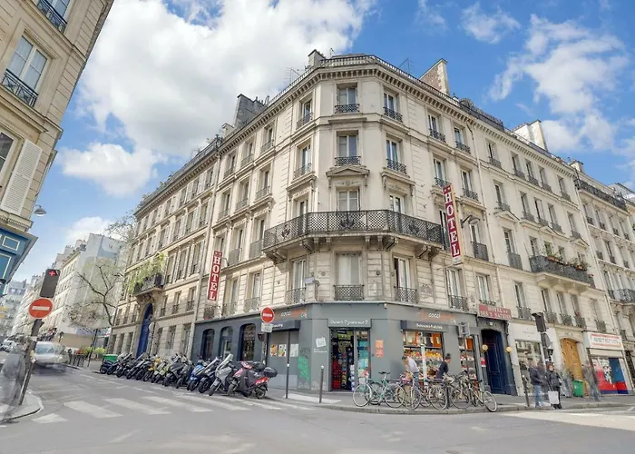 Отель Des 3 Nations 2*