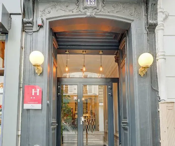 Отель Des 3 Nations 2*