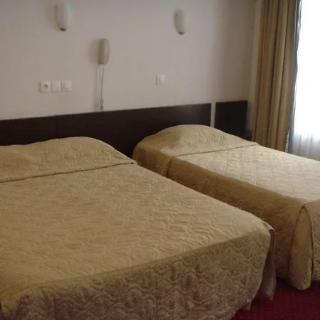 Des 3 Nations 2* Paris